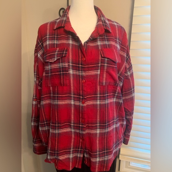 Women’s Medium Lined Plaid Red Flannel Button Up Shirt, P2P 21, Preloved - Picture 6 of 10